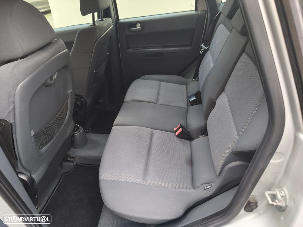 Mitsubishi Colt 1.1 E-motion P.Segurança - 5