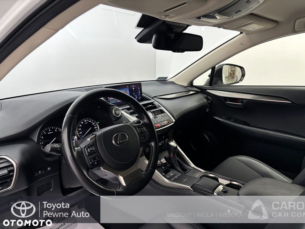 Lexus NX 300 F Impression AWD - 10