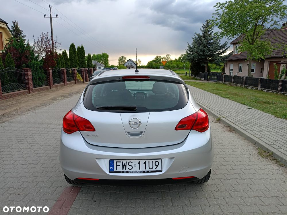 Opel Astra - 6