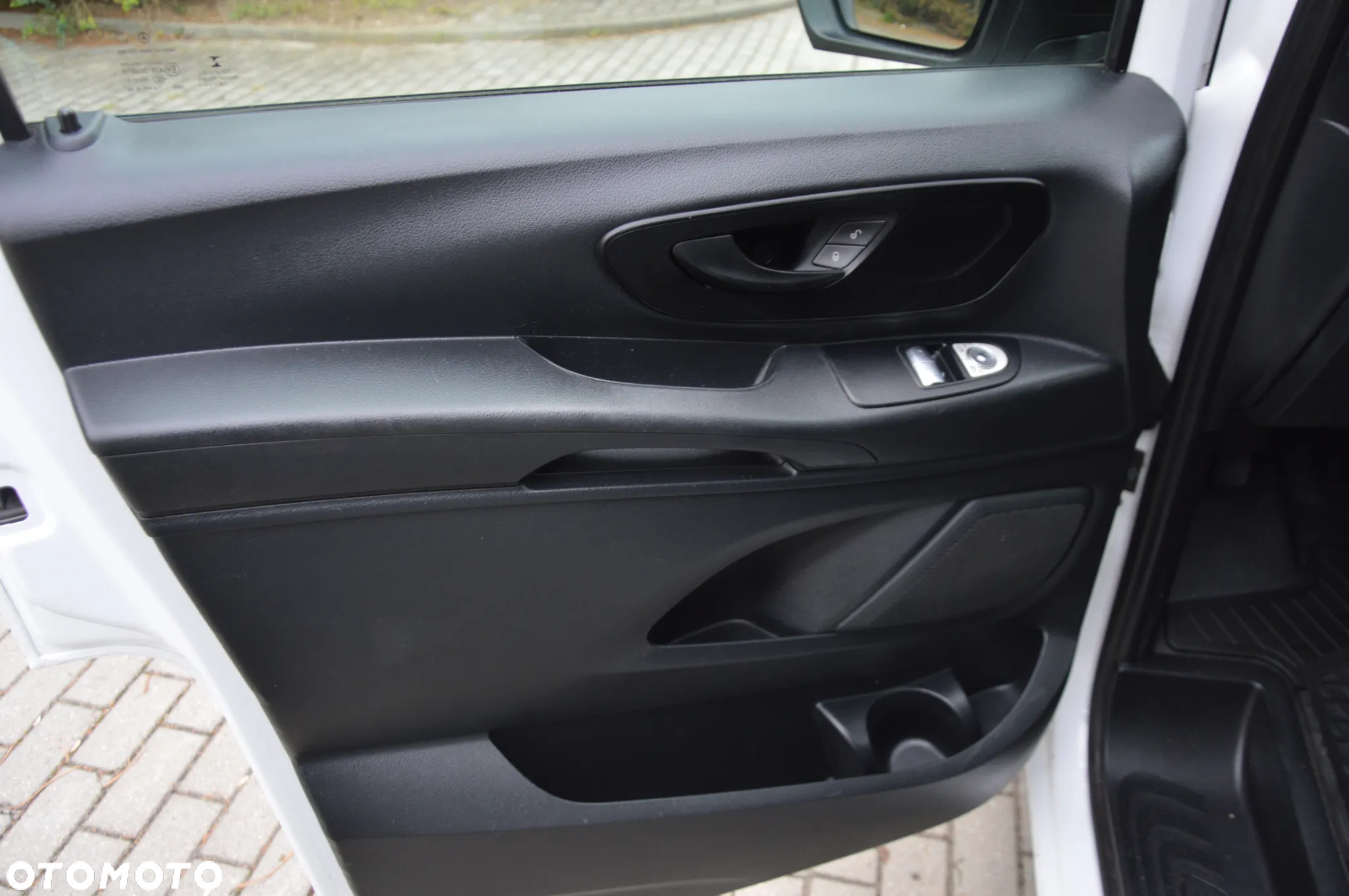Mercedes-Benz VITO - 17