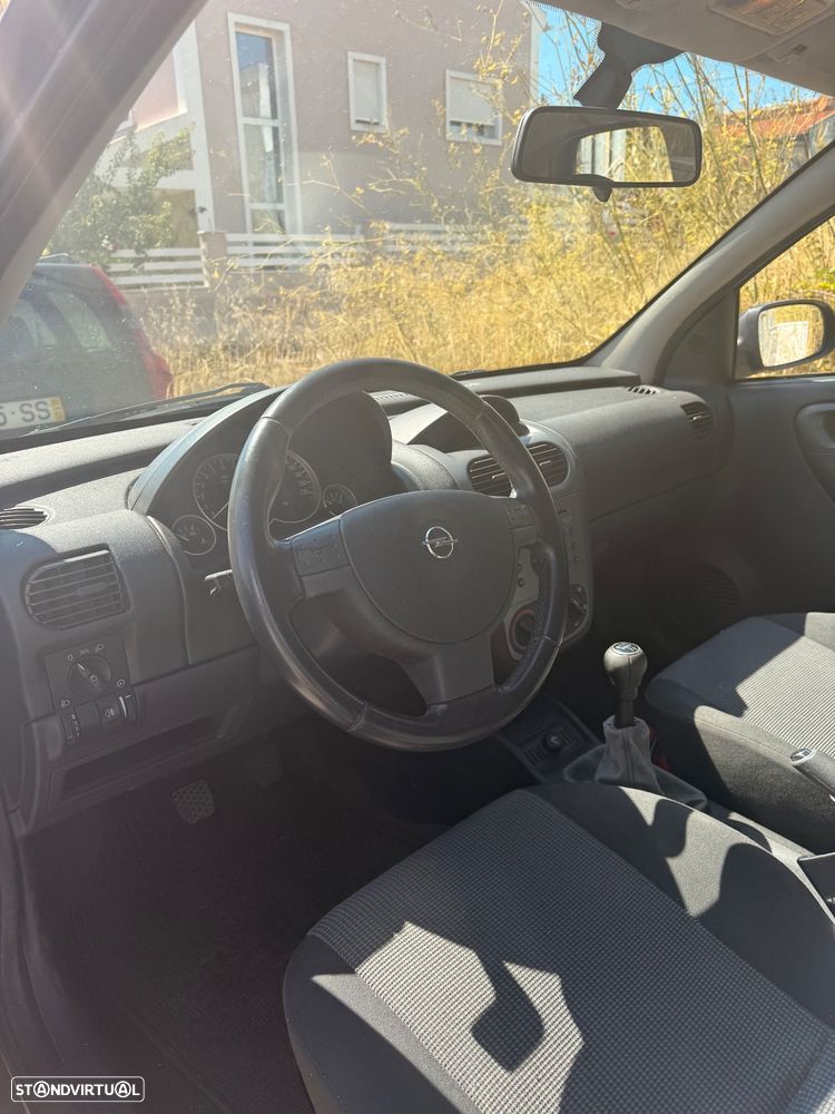 Opel Corsa 1.2 16V Confort - 5