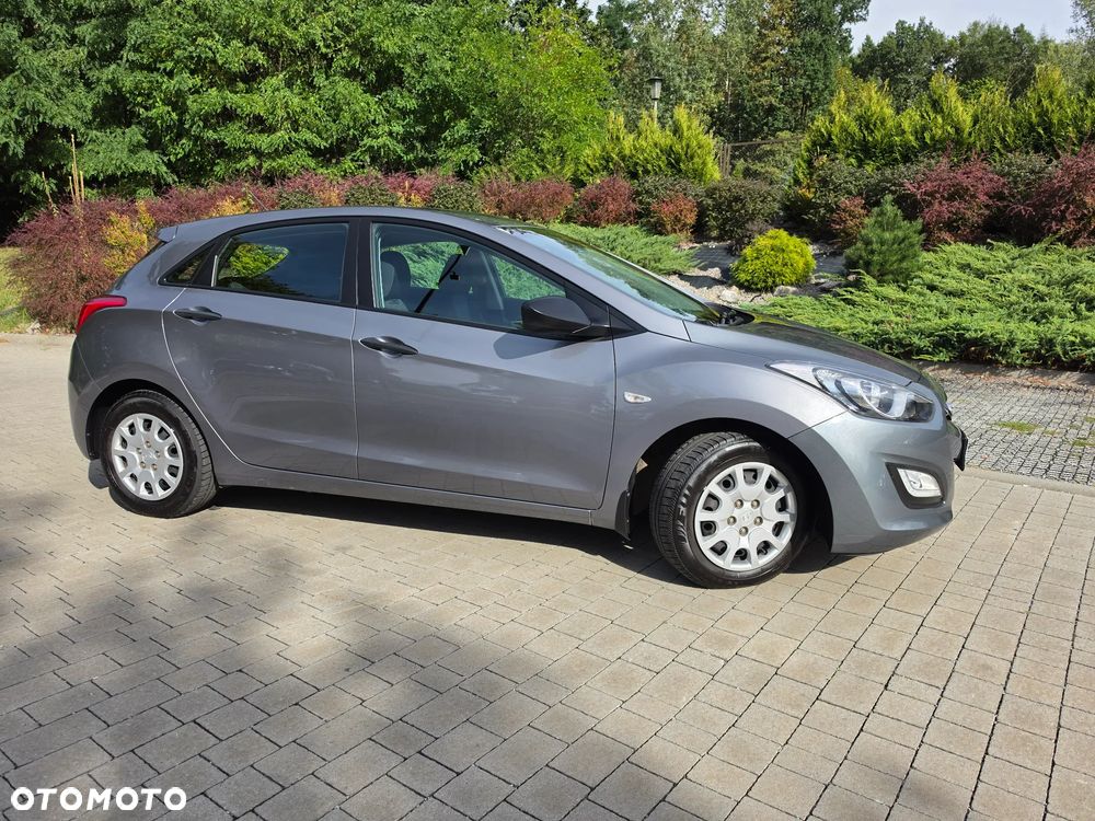Hyundai i30 blue 1.4 Classic - 17