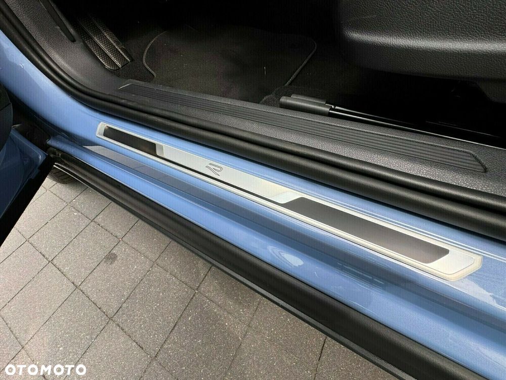 Volkswagen T-Cross - 23