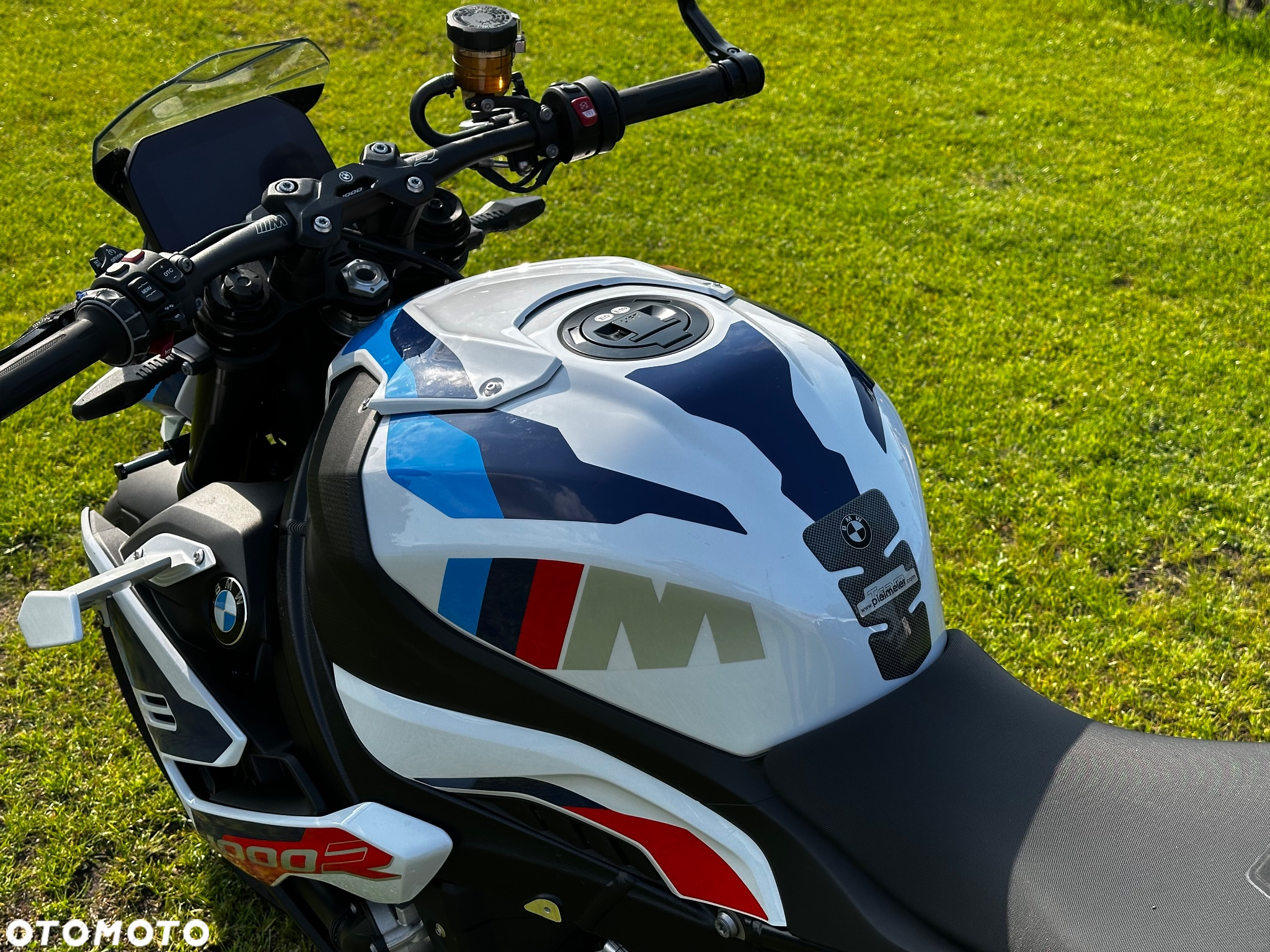 BMW S - 5