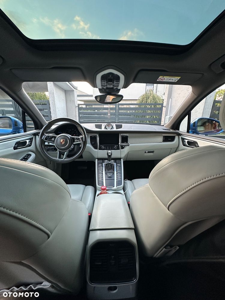 Porsche Macan Standard - 16
