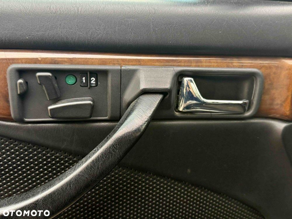 Mercedes-Benz Inny - 24