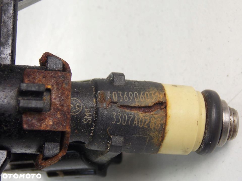 LISTWA WTRYSKOWA IBIZA III 1.4 16V 036133320 - 3