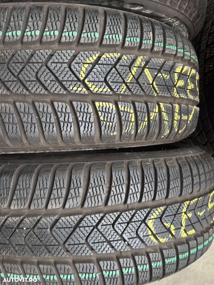 Vând 4 anvelope 225/50/18 Pirelli de iarnă cu runflat ca noi - 3