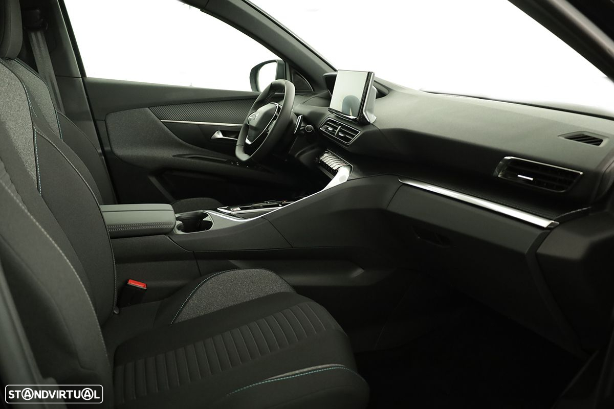 Peugeot 3008 1.6 Hybrid Allure e-EAT8 - 18