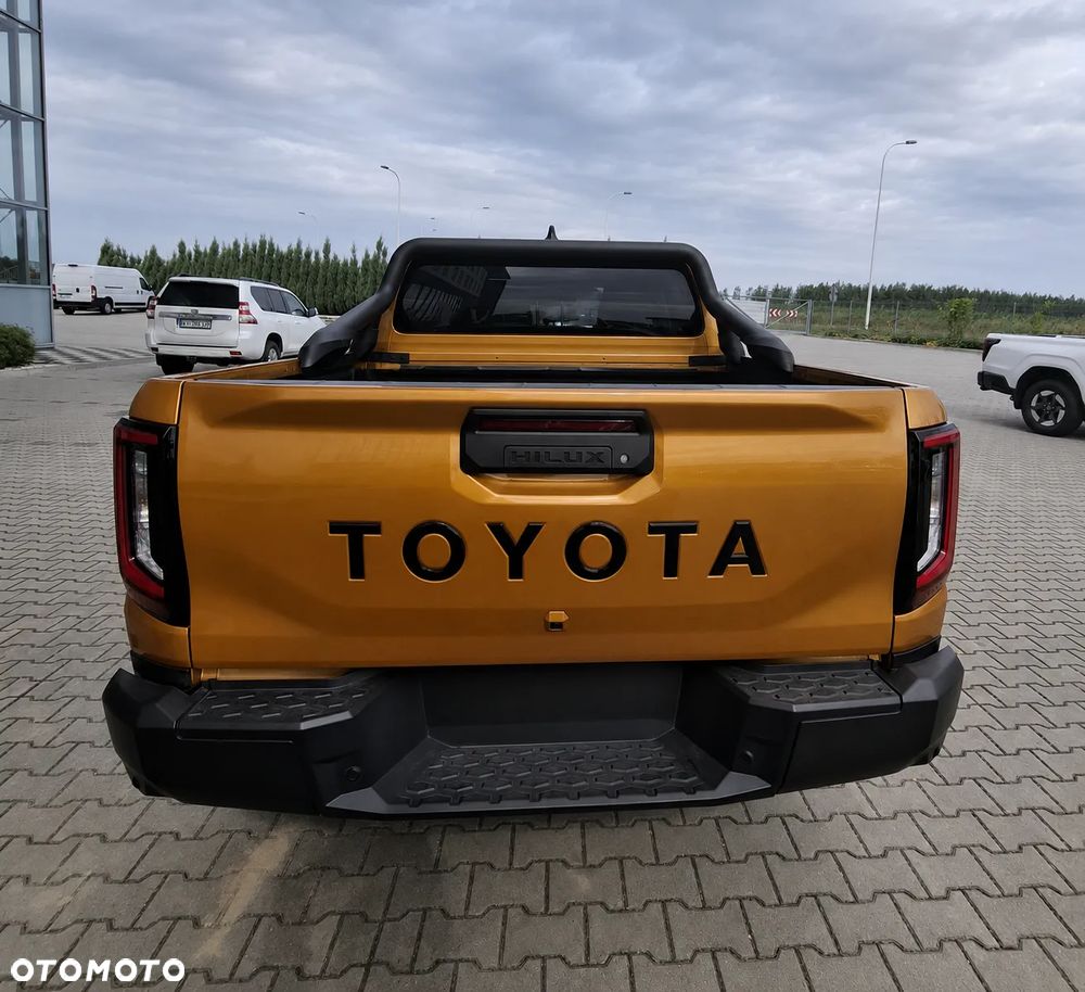 Toyota Hilux - 6