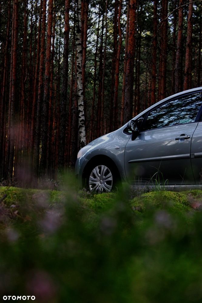 Toyota Auris 1.4 D-4D Premium - 2