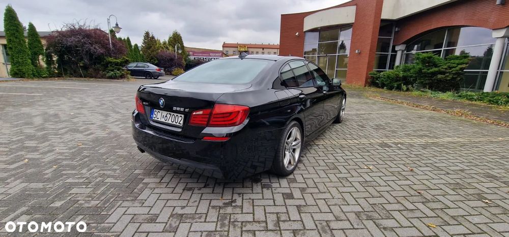BMW Seria 5 525d xDrive Modern Line - 9
