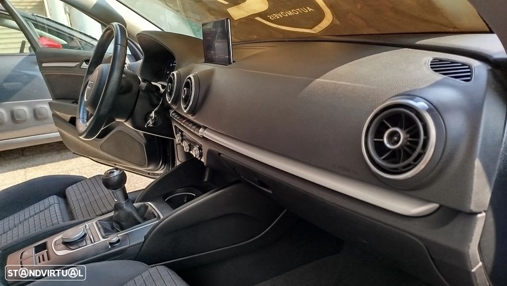 Audi A3 Sportback 1.6 TDI (clean diesel) Ambition - 14