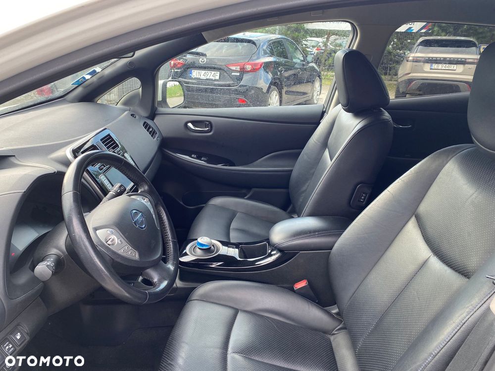 Nissan Leaf - 10