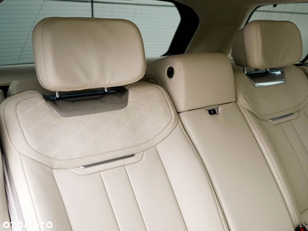 Land Rover Range Rover P615 SV - 24