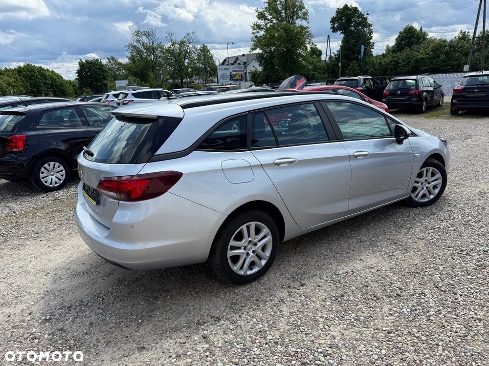Opel Astra 1.6 CDTI Enjoy - 9