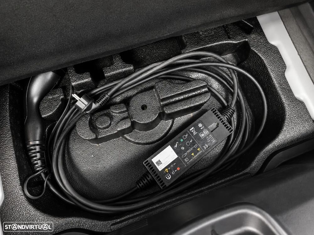 Fiat 500e 42 kWh Icon — fotografia 32