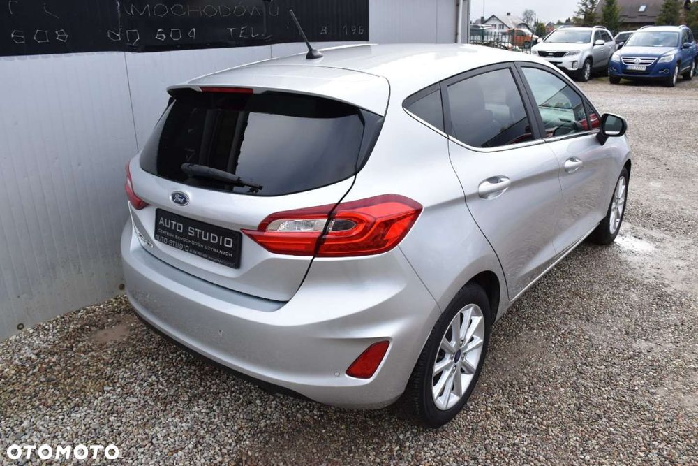 Ford Fiesta 1.0 EcoBoost S&S TITANIUM - 37
