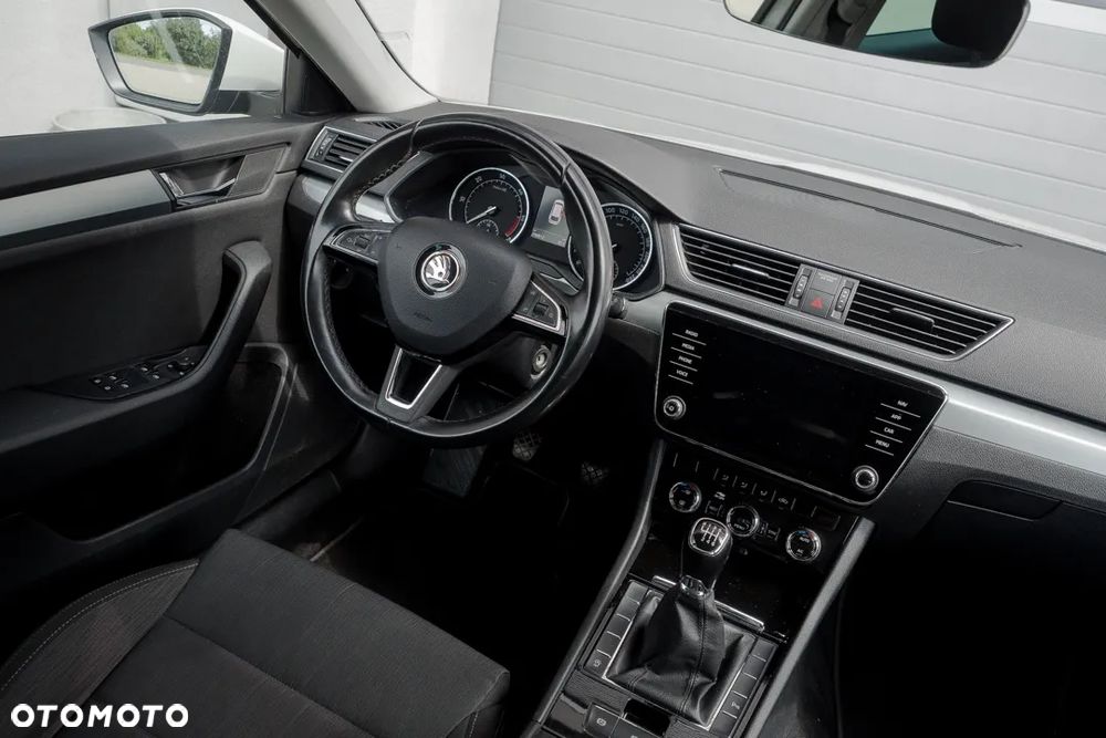 Skoda Superb 1.6 TDI Ambition - 40