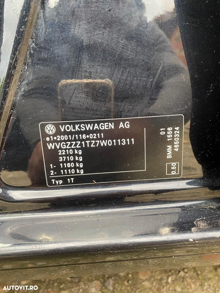 Volkswagen Touran 2.0 TDI DPF Highline - 6