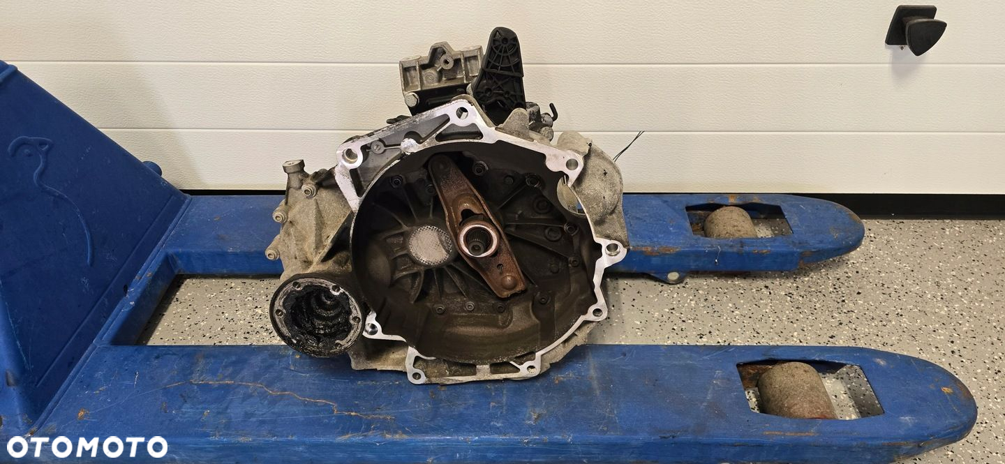 SKRZYNIA BIEGÓW MANUALNA VW SKODA AUDI SEAT 1.6 MPI FSI JHT - 3