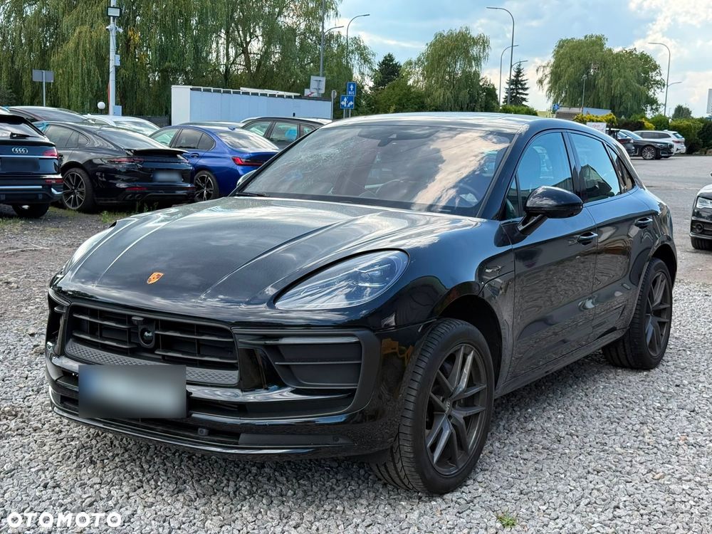 Porsche Macan T - 1