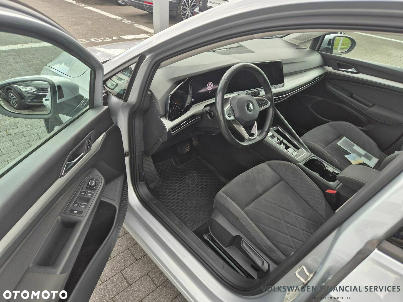Volkswagen Golf - 5