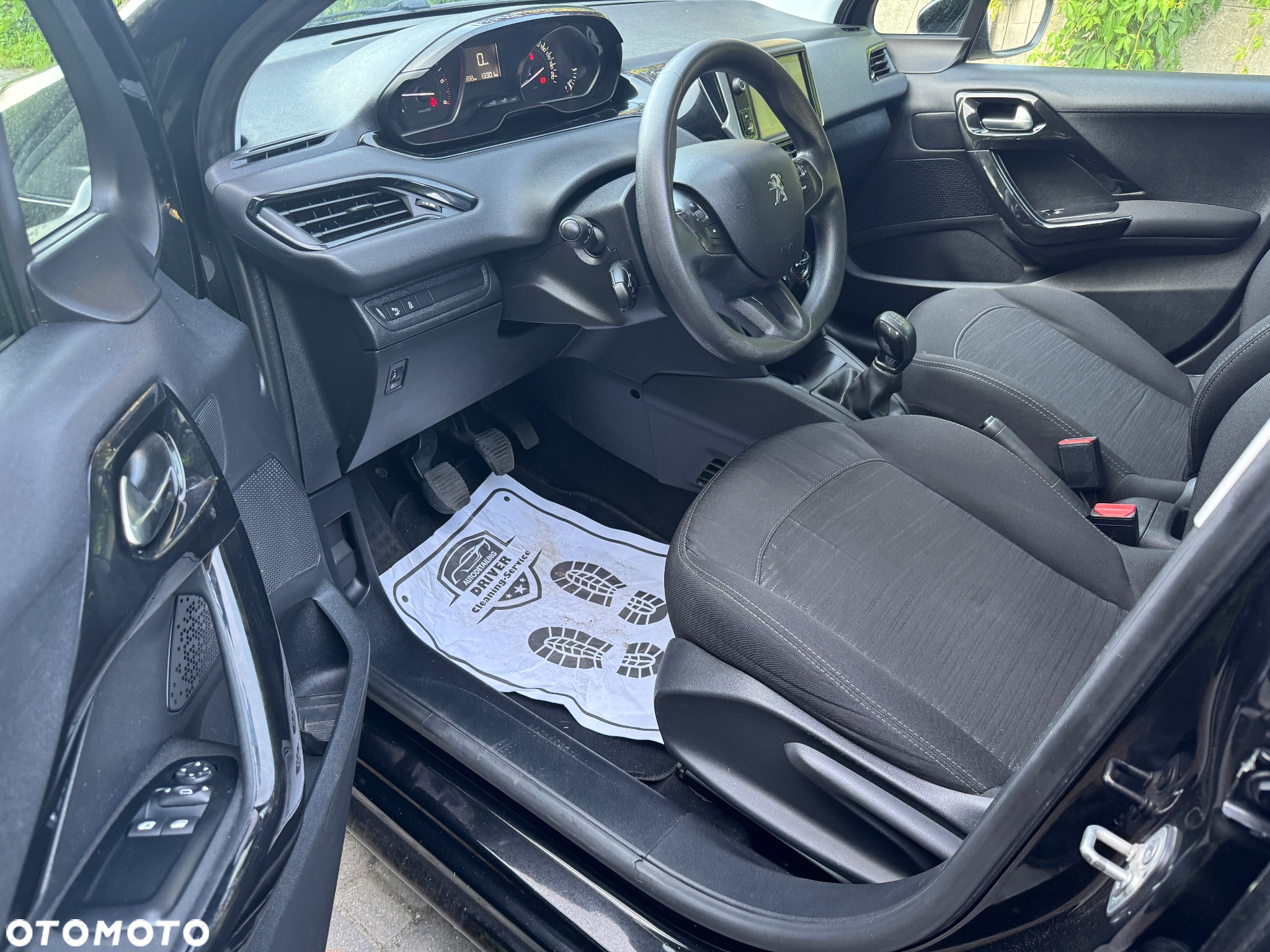 Peugeot 208 1.6 BlueHDi Active - 11