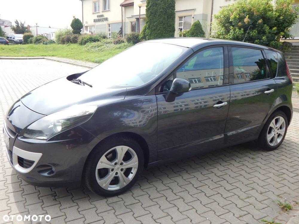 Renault Scenic 1.9 dCi Tech Run Euro5 - 11