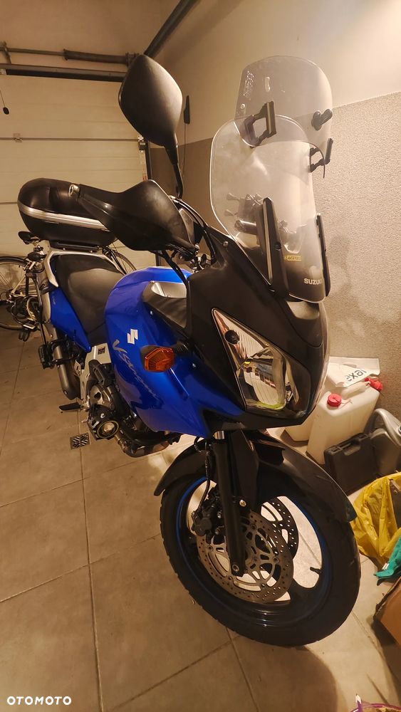 Suzuki V-STROM - 1