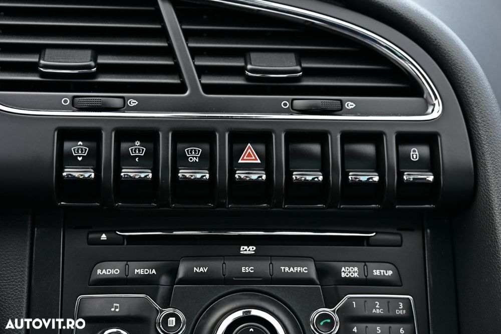 Peugeot 3008 Hybrid4 - 21