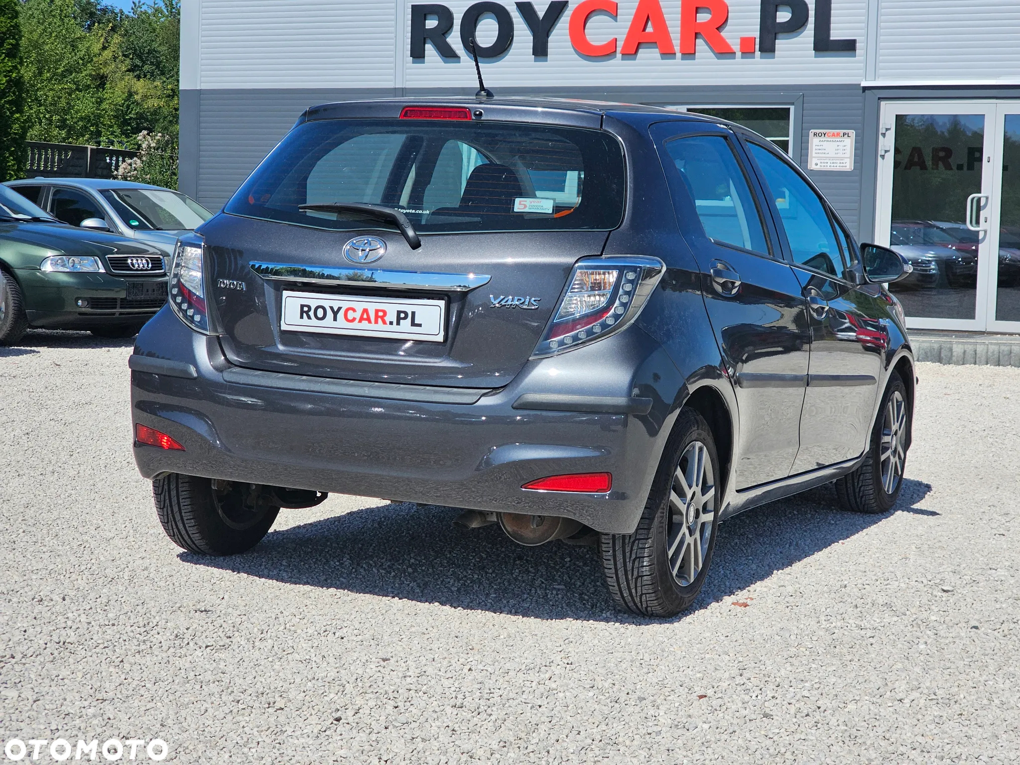 Toyota Yaris - 11
