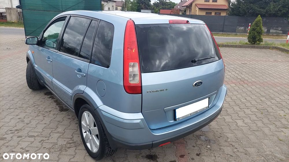 Ford Fusion - 3