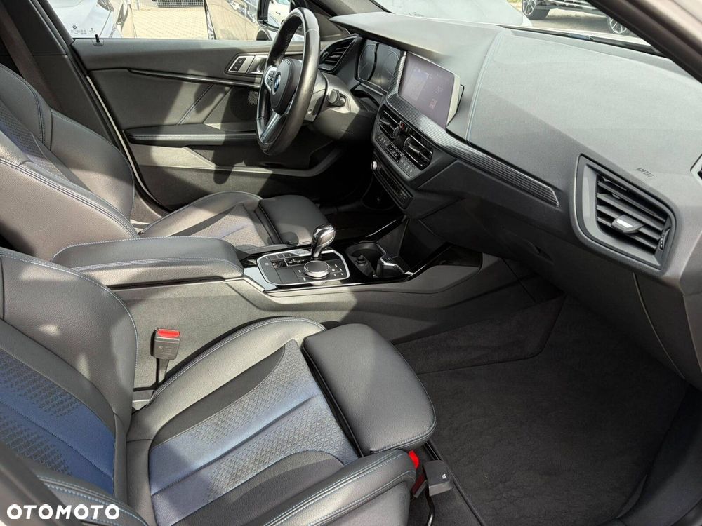 BMW Seria 1 118d M Sport Shadow - 14