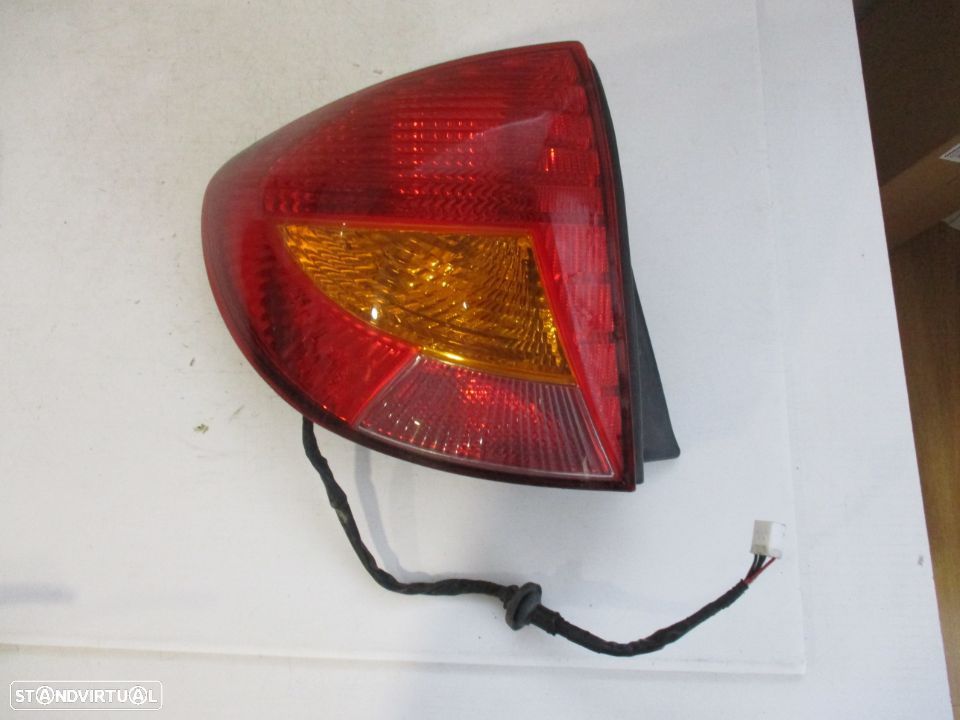 Farol Farolim Kia Rio SW Esquerdo Carrinha - 2