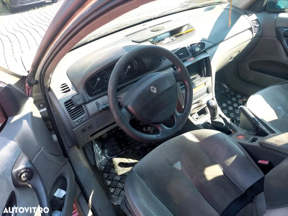 Renault Laguna 1.8 Emotion - 7