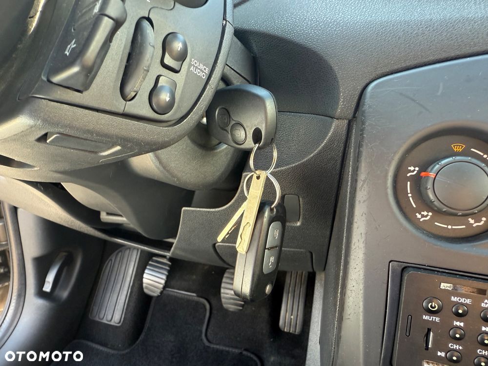 Renault Clio 1.2 16V 75 Dynamique - 21