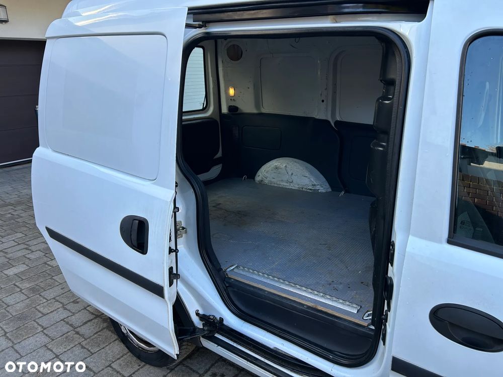 Opel Combo - 10