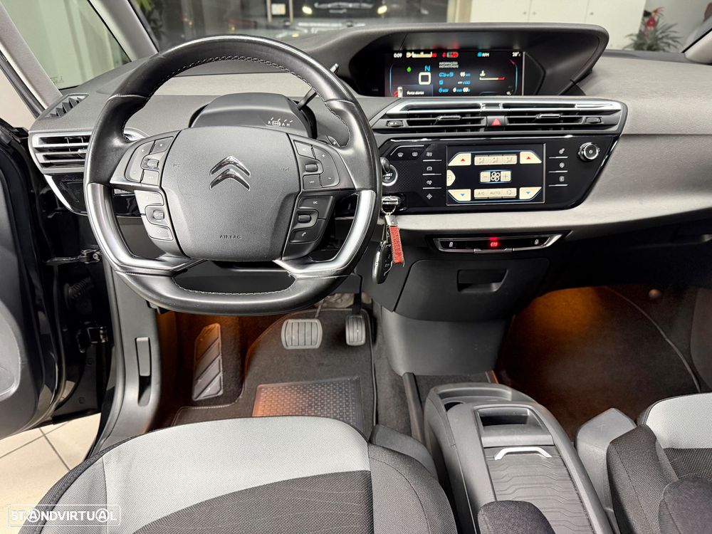 Citroën C4 Grand Picasso 1.6 e-HDi Intensive ETG6 J17 - 17