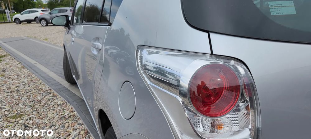 Toyota Verso 1.6 D-4D 7-Sitzer Start/Stop Skyview Edition - 12