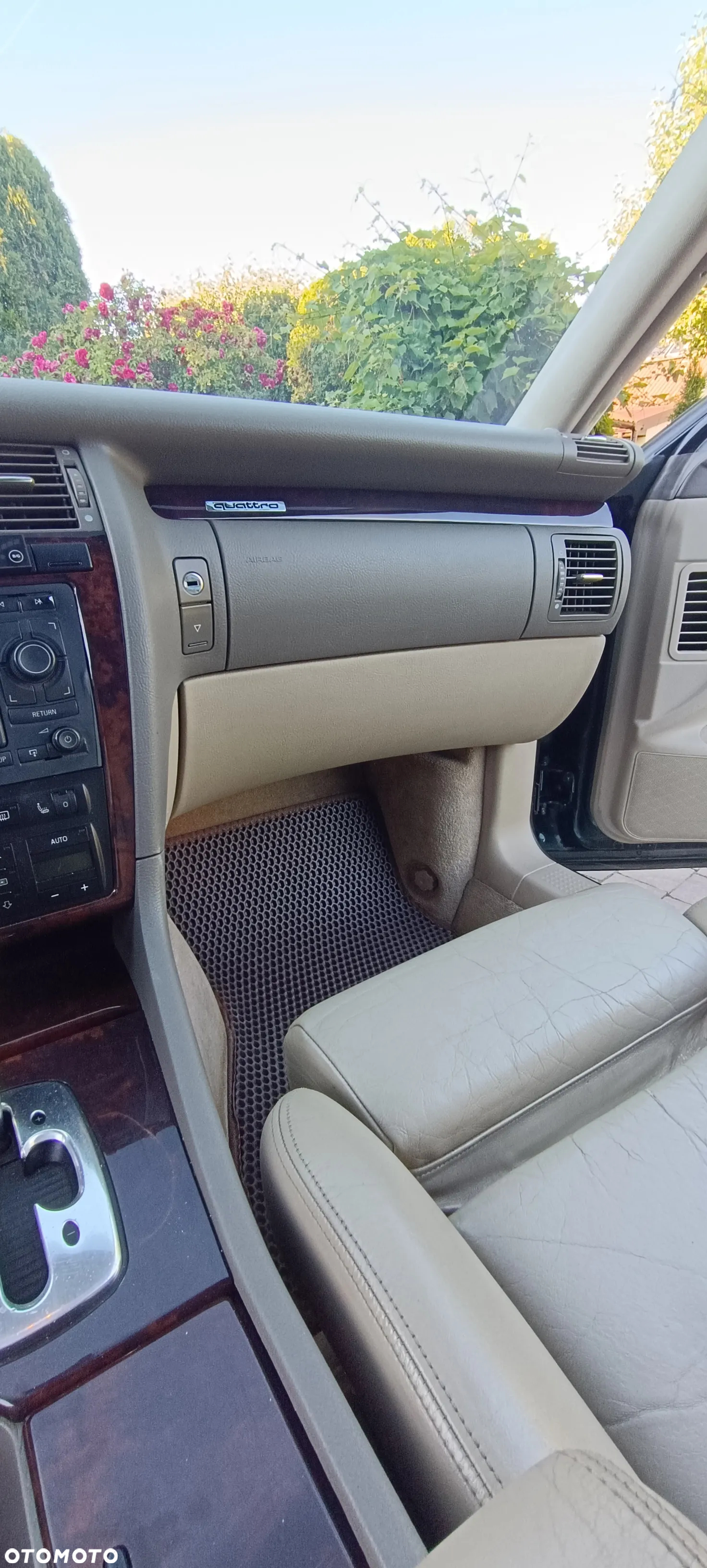 Audi A8 4.2 Quattro - 16