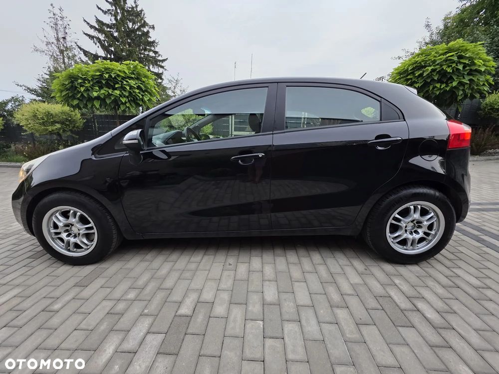 Kia Rio 1.4 Dream Team Edition - 6