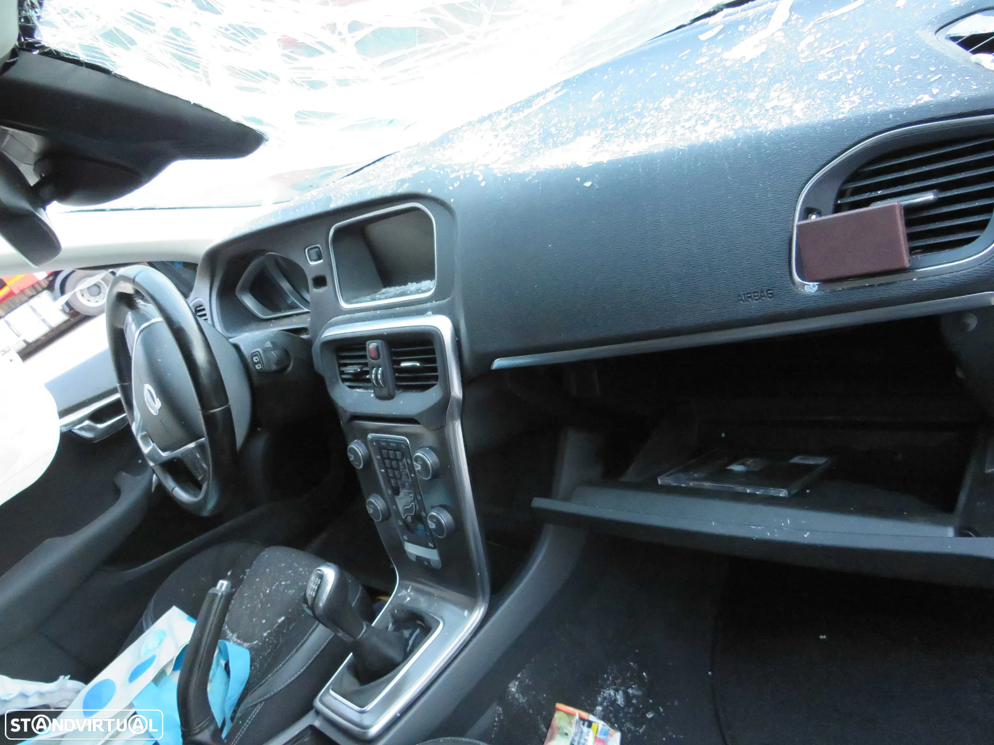 Volvo V40 1.6 D2 (114cv) de 2020 - Peças Usadas (8123) - 7