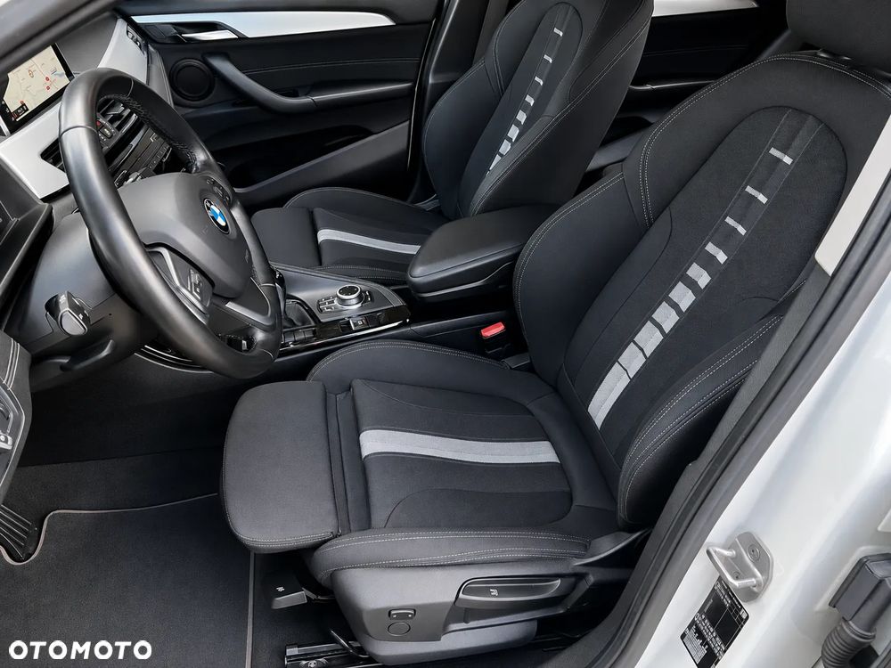 BMW X2 sDrive18i - 13