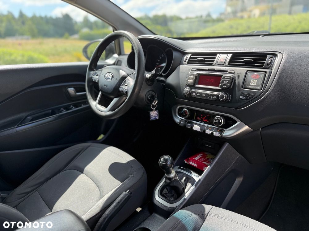 Kia Rio 1.2 Attract - 13