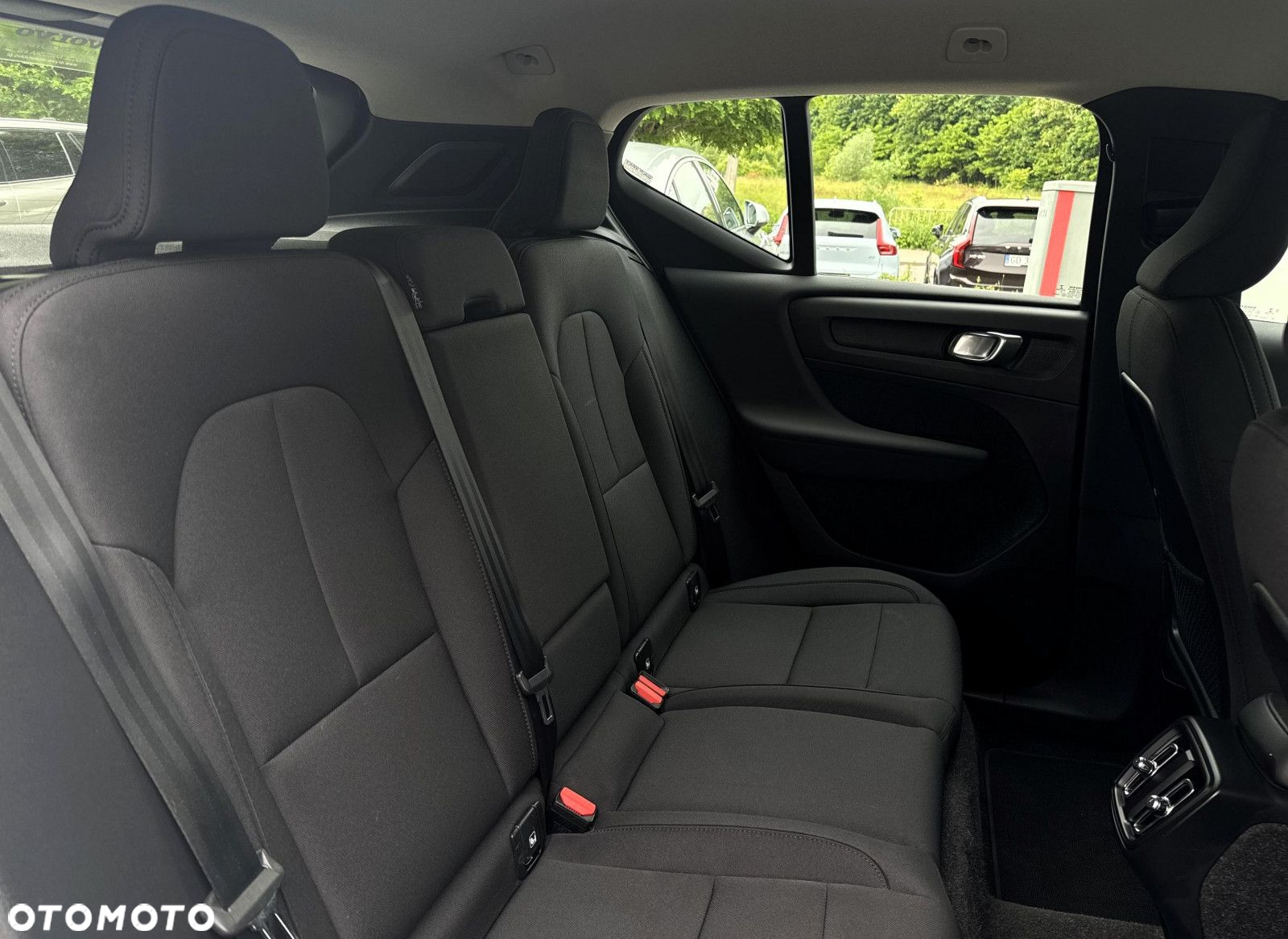 Volvo XC 40 - 25