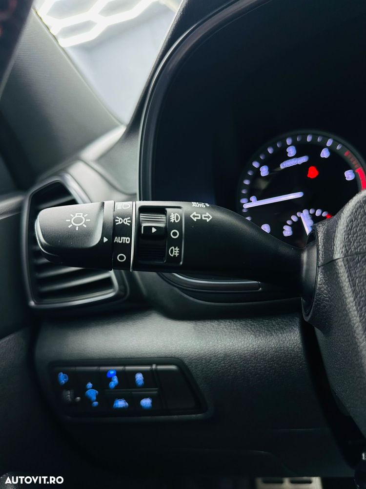 Hyundai Tucson blue 1.6 CRDi 2WD DCT Premium - 33