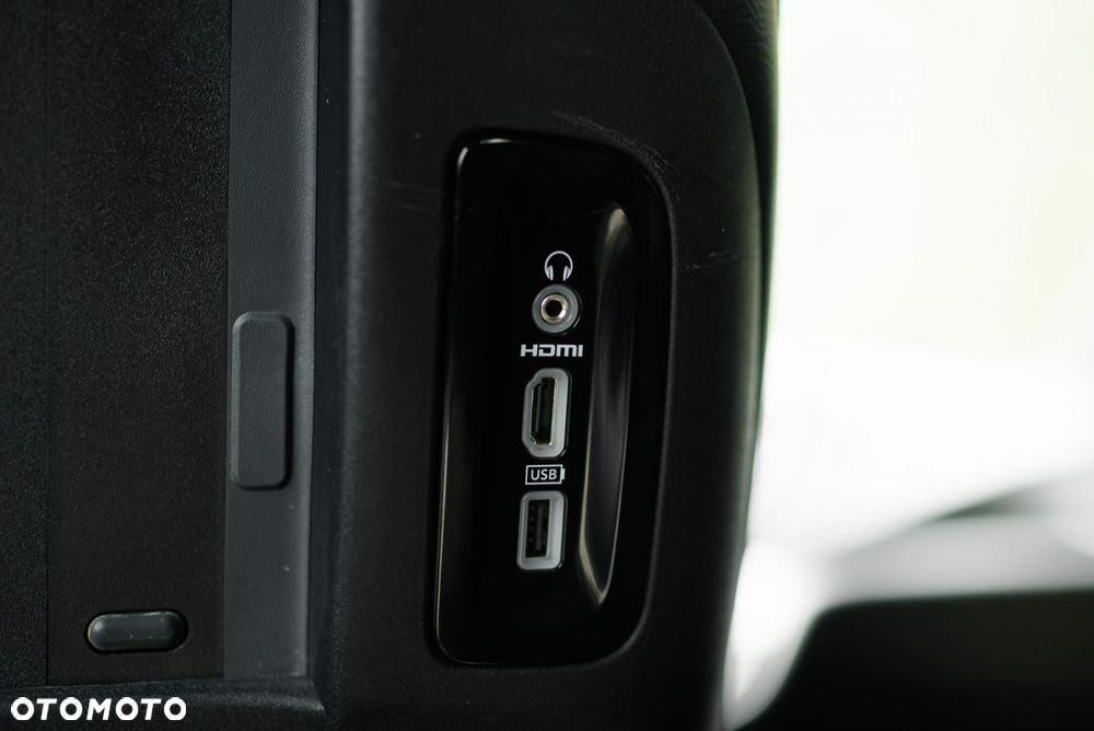 Chrysler Pacifica - 31