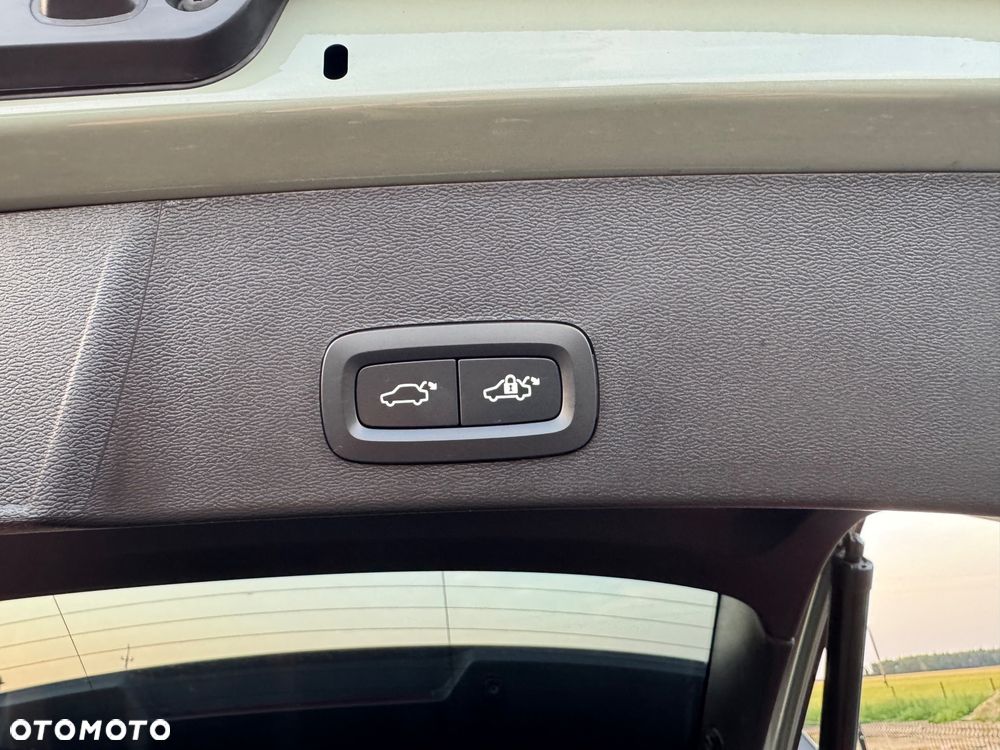 Volvo XC 40 T2 Core - 29