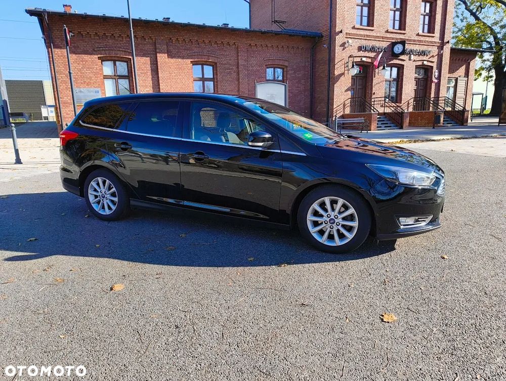 Ford Focus 1.5 TDCi Titanium ASS - 6